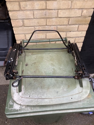 Peugeot 205 gti - seat, 3