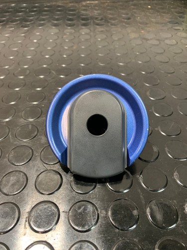 Peugeot 205 gti - cap, cover